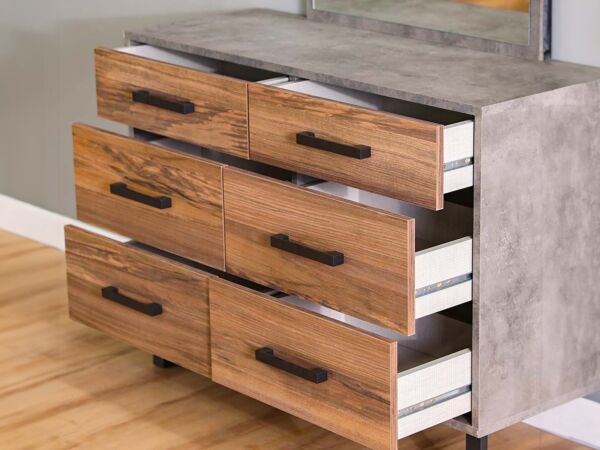 تسريحة مع مرآة نوردن - بني ومتعدد الألوان