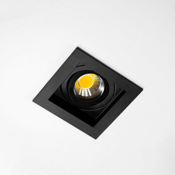 سبوت لايت مفرد اسود