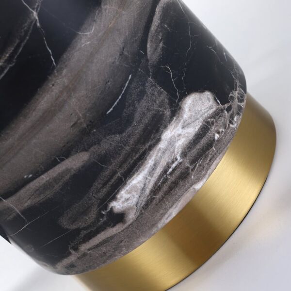 أبجورة طاولة تشارلوت