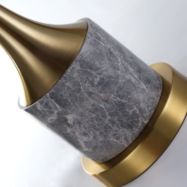 أبجورة طاولة فريمونت