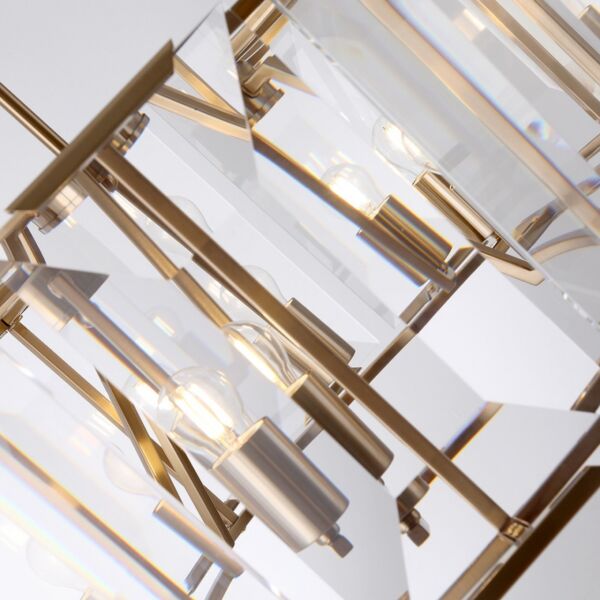 ثريا علاقي لوستر