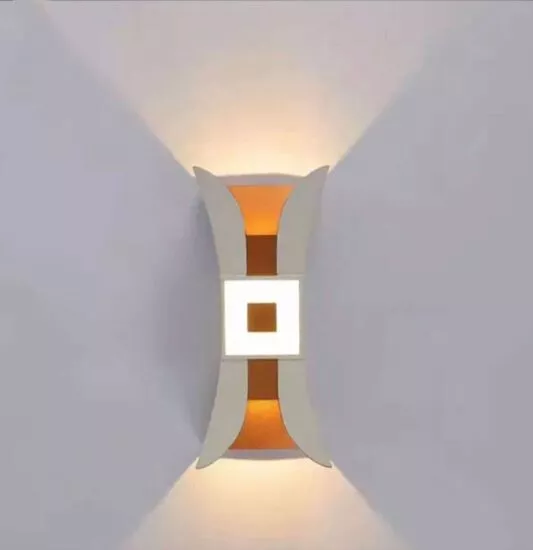 اضاءة جدارية خارجية - ابيض