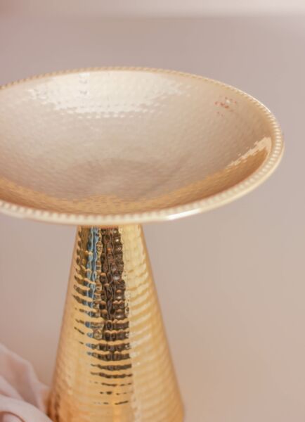 وعاء تقديم بقاعدة ساليناس حجم كبير - ذهبي