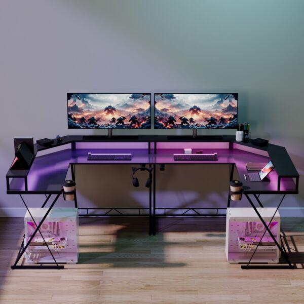 مكتب كمبيوتر مع حامل شاشة وشريط إضاءة ليد