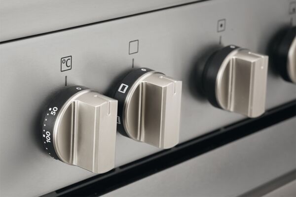 موقد غاز أيه إي جي 60 سم فري ستاند مع 4 شعلات وفرن بسعة 71 لتر - ستانلس ستيل