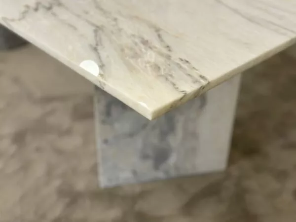 طاولة طعام مع قاعدة رخام إيطالي