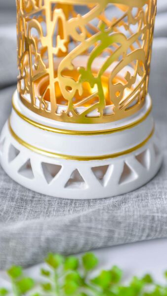 مبخرة مودرن بحروف شرقية أرابيان - لون أبيض وذهبي