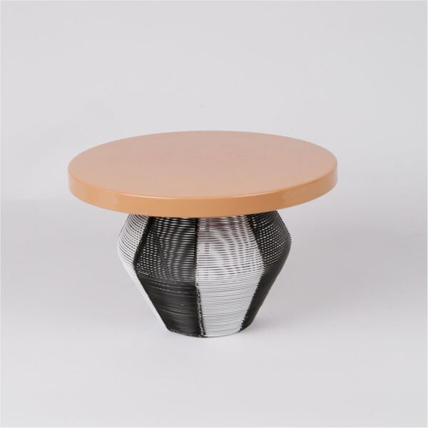 حامل كيك من ميموسا - بني واسود