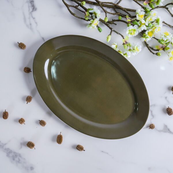 طبق تقديم كالوبيني