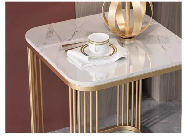 طاولة جانبية مودرن ستيلا - أبيض رخامي وذهبي