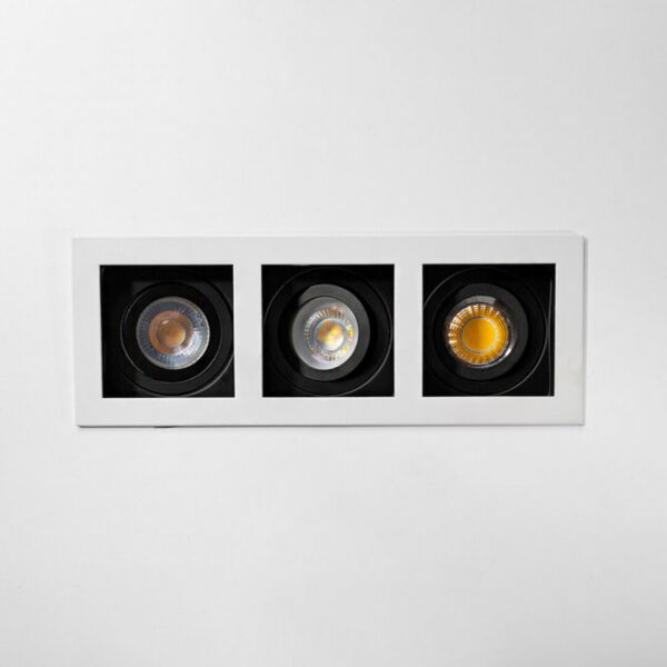 سبوت لايت ثلاثي اسود اطار ابيض