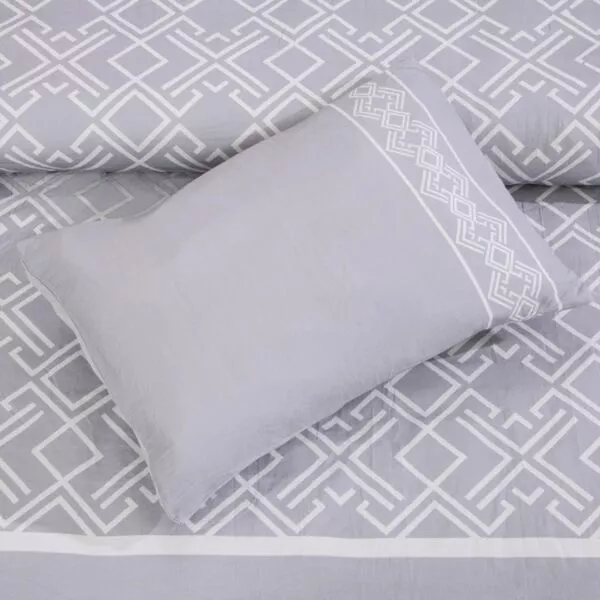 طقم مفرش سرير حجم ملكى  193X203 سم  4 قطع بروسلز