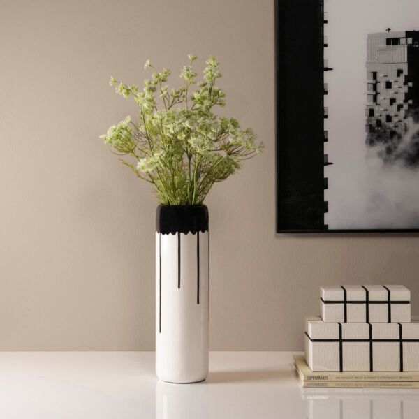 مزهرية دومكريست - ابيض واسود