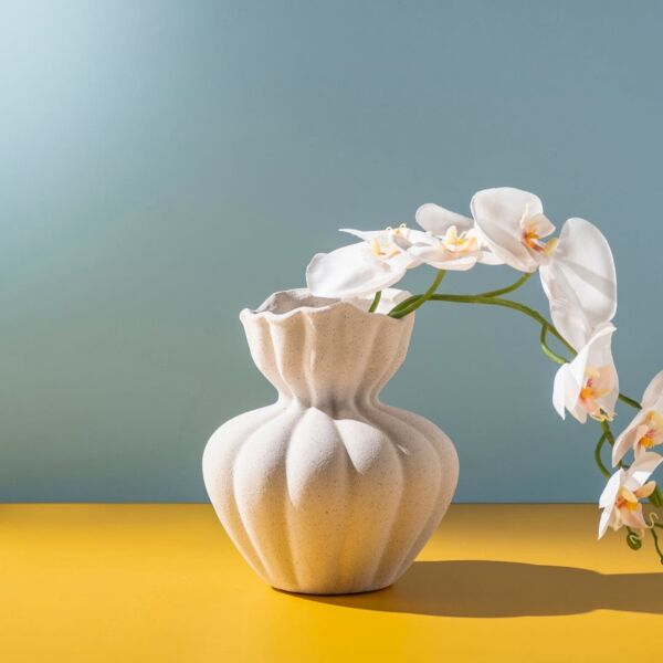 مزهرية حجم صغير تشاليز - بيج فاتح