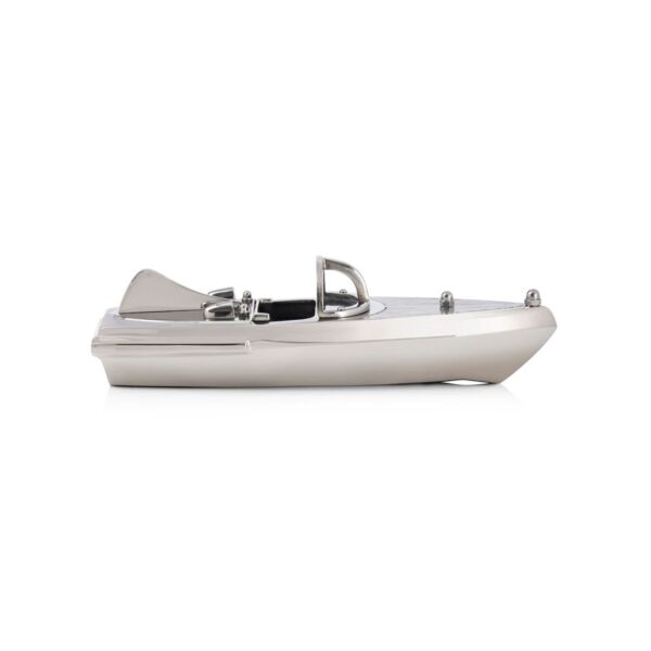 مجسم فني على شكل قارب