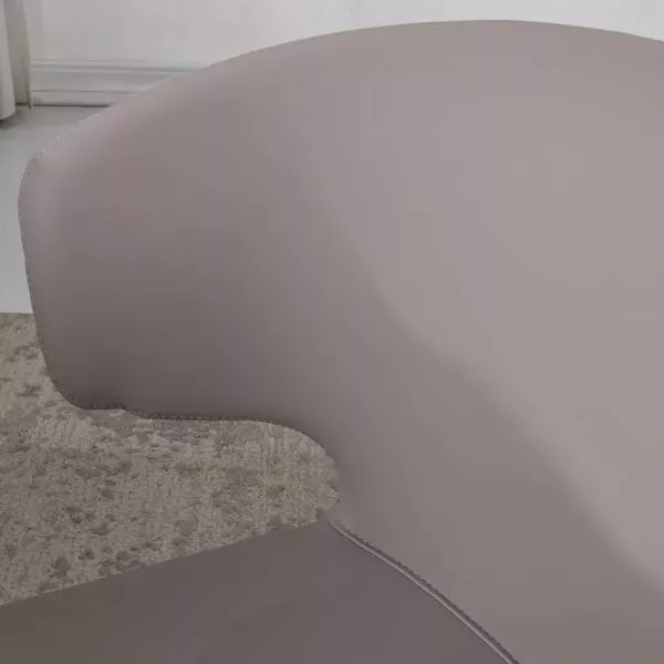 كرسي طاولة طعام كوتميا