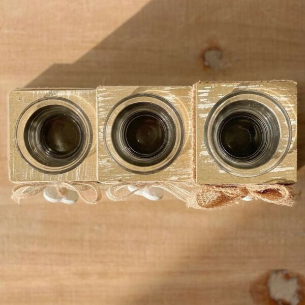 طقم شمعدانات خشب 3قطع مع حاضن شمعة زجاجي - بيج وابيض