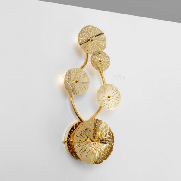 إضاءة جدارية بقاعدة ذهبية ودوائر مزخرفة