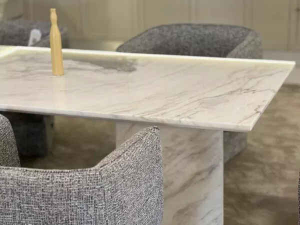 طاولة طعام مع قاعدة رخام إيطالي