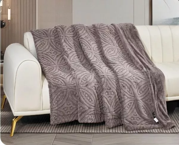 بطانية مفرد جاكار فرو 170x230 - بني