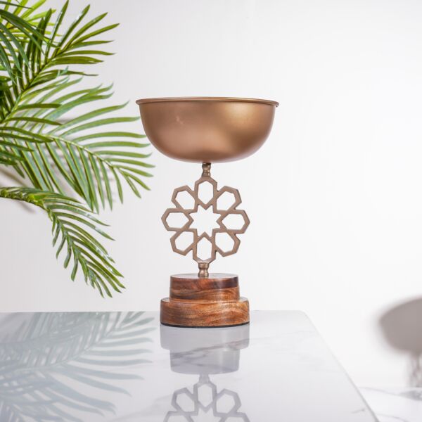 وعاء تقديم بقاعدة لازيا مقاس صغير - نحاسي