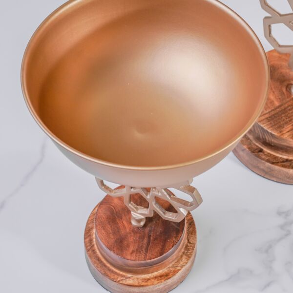 وعاء تقديم بقاعدة لازيا مقاس صغير - نحاسي