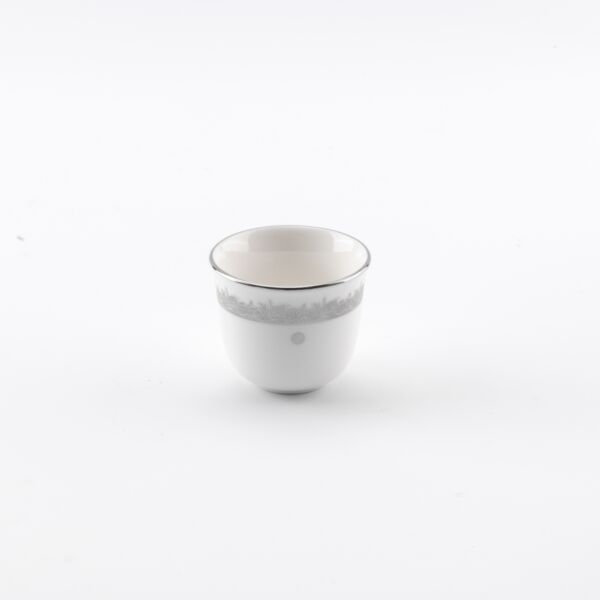 طقم قهوة سعودية بقاعدة من اثير - ابيض وفضي