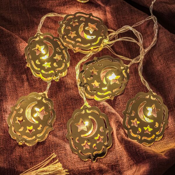 حبل اضاءة لوريتا يعمل بالبطاريات هلال - ذهبي