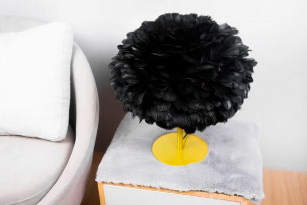 أبجورة طاولة مودرن ريش أسود