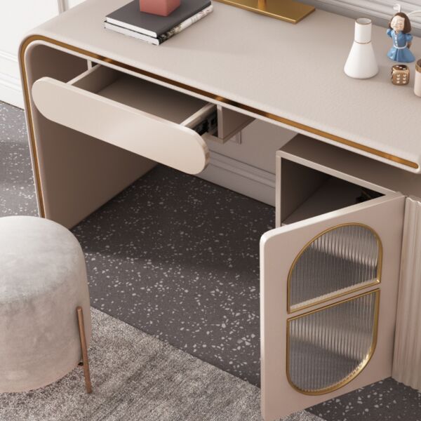 طاولة تزيين أمانتي مع مرآة 