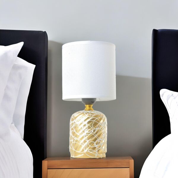 ابجورة طاولة سابو - ذهبي وابيض