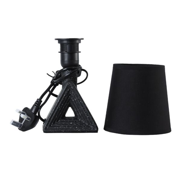 أبجورة طاولة موردن كهربائية سيراميك تراينغل - اسود