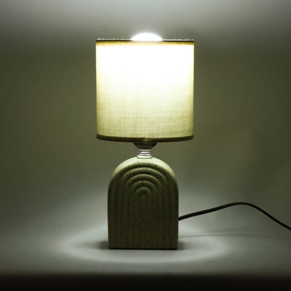 أبجورة طاولة موردن كهربائية سيراميك شينزو - بيج