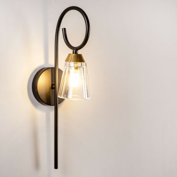 إضاءة جدارية بشكل جرس  أسود