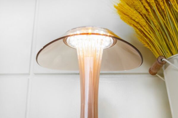 ابجورة طاولة شحن لون بني