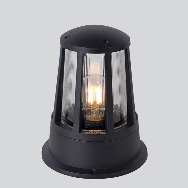 إضاءة حدائق خارجية مودرن اسود