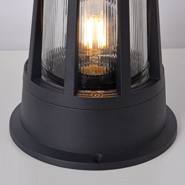 إضاءة حدائق خارجية مودرن اسود