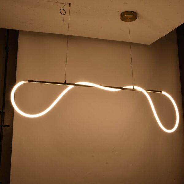 إنارة معلقة جيراي