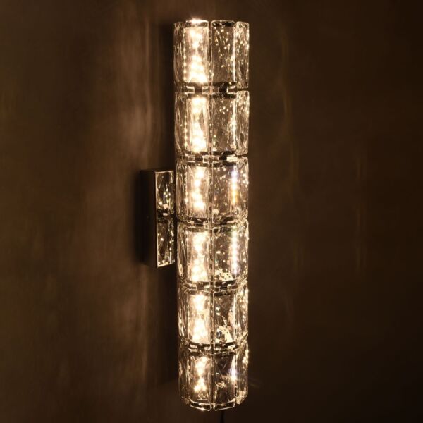 اضاءة جدارية ثراش