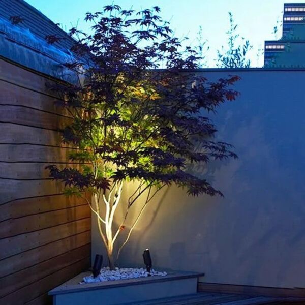 إضاءة أرضية خارجية موجه