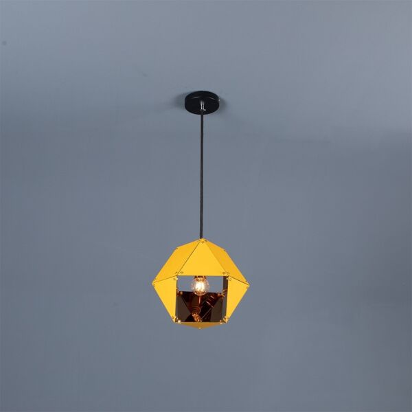 ثريا علاقي كلاوديل - اصفر