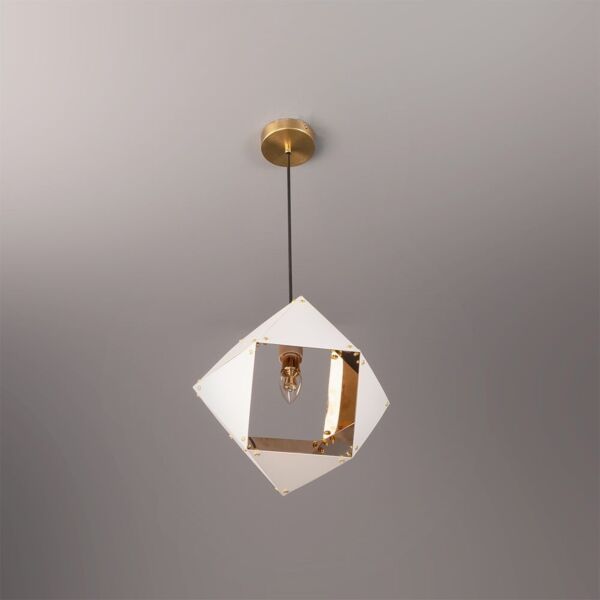 ثريا علاقي كوين - ابيض