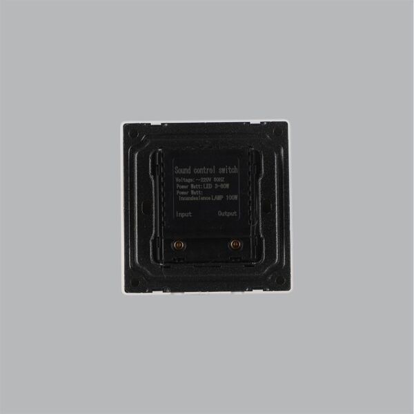 مفتاح كهرباء ذكي حساس للصوت