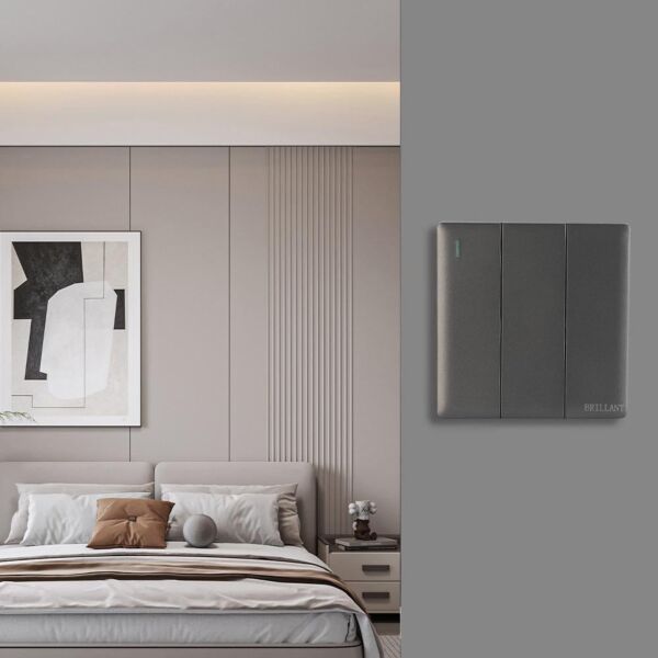 مفتاح كهرب ثلاثي رمادي لايت برلنت