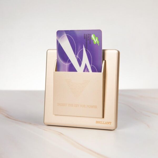 مفتاح كرت فندق مودرن من برلنت - ذهبي