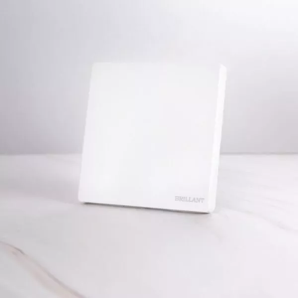 غطاء كهرباء مودرن من برلنت - ابيض