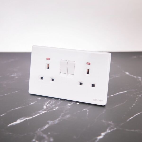 فيش ثنائي 13 أمبير مودرن من برلنت - ابيض