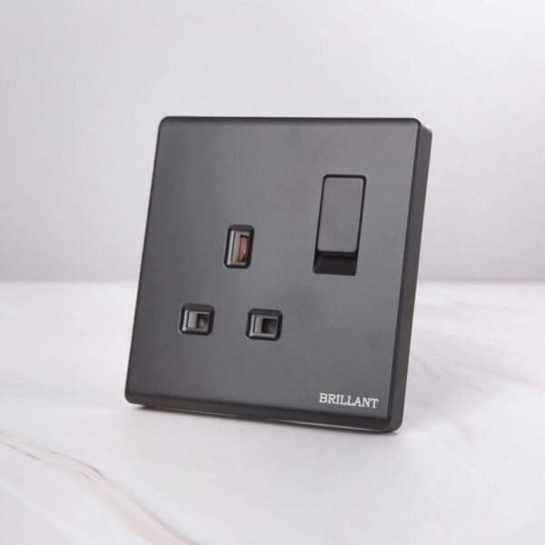 فيش كهرباء 13 أمبير مودرن من برلنت - اسود