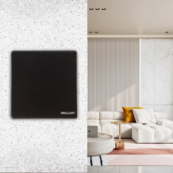 غطاء فيش كهرباء - اسود