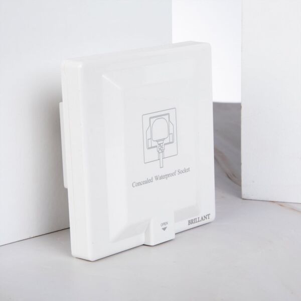 فيش ثلاثي مخفي بلاستيك - ابيض